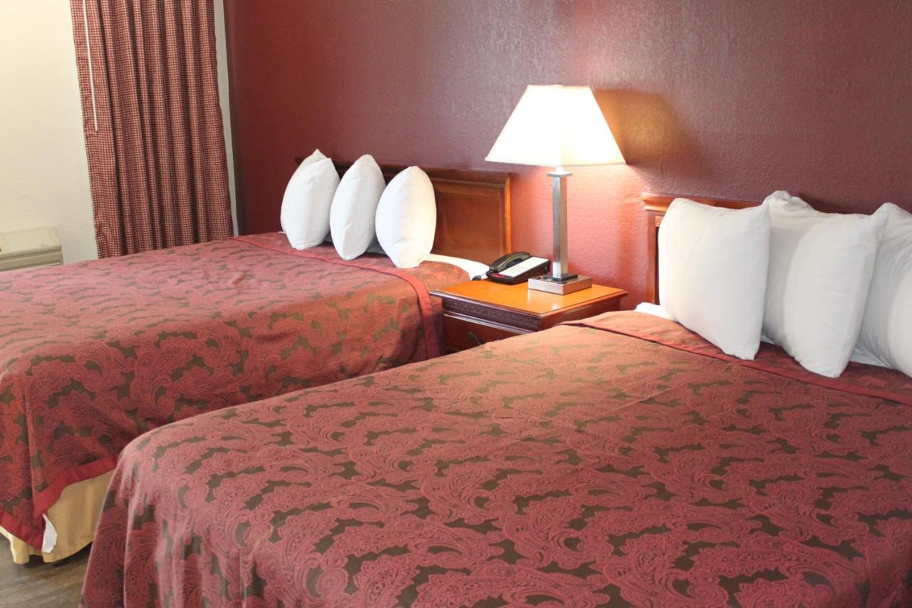Travel Inn Of Буфорд Экстерьер фото