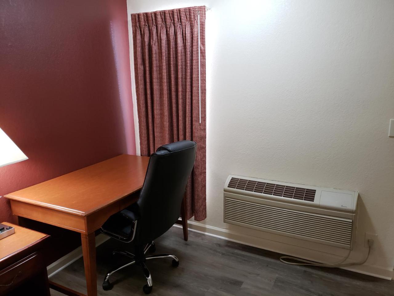 Travel Inn Of Буфорд Экстерьер фото